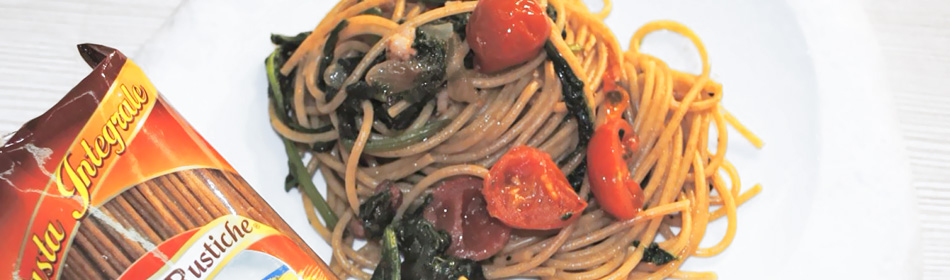 SPAGHETTI INTEGRALI AGLI SPINACI E PANCETTA SPAGHETTI INTEGRALI AGLI SPINACI E PANCETTA